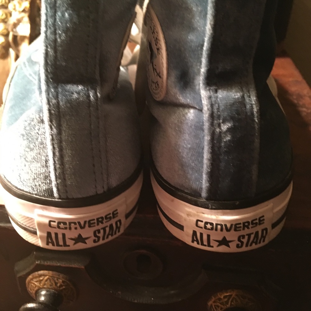 Converse Size 6 - image 3